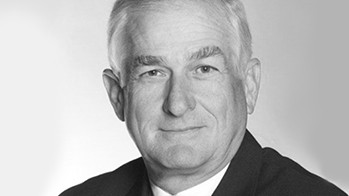  David M. Ratcliffe