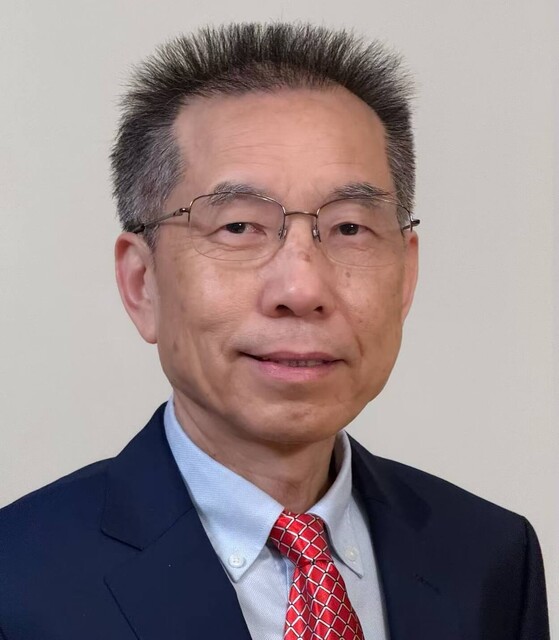  Liang  Qiao, M.D.
